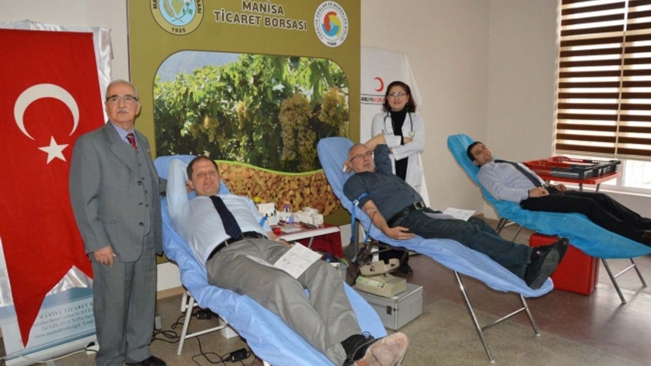 Manisa Ticaret Borsası’ndan kan bağışı