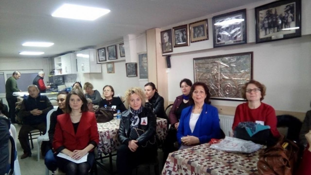 Akhisar CHP Kadın Kolları yeni başkanı belli oldu