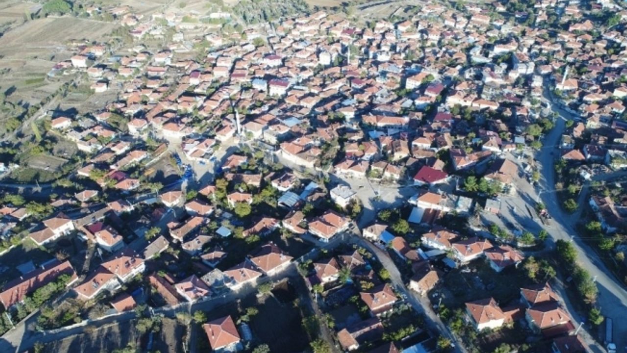 Gökçeören’de 71 bin metrekarelik kilit parke çalışması başladı