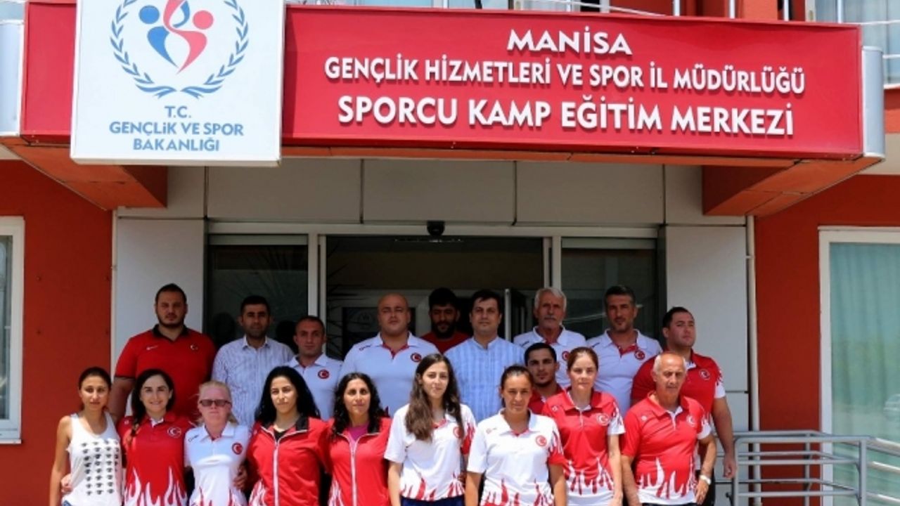 İl Müdürü Öztürk’ten Görme Engelli Judo Milli Takımı’na moral ziyareti