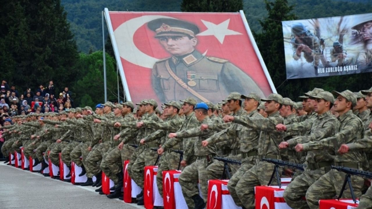 Komandolar yemin etti aileler duygu dolu anlar yaşadı