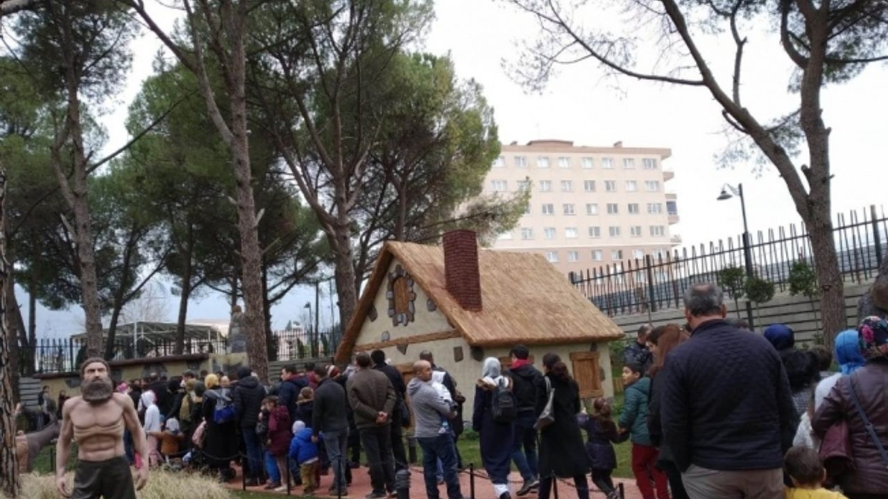 Şehzadeler Park’a çevre il ve ilçelerden yoğun ilgi