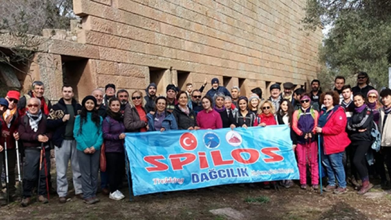 Spilos Ege’ye adını veren Antik Kent Aigai’de