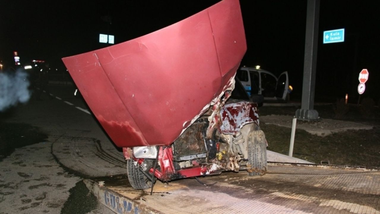 Kula’da kaza yapan sürücü 193 promil alkollü çıktı