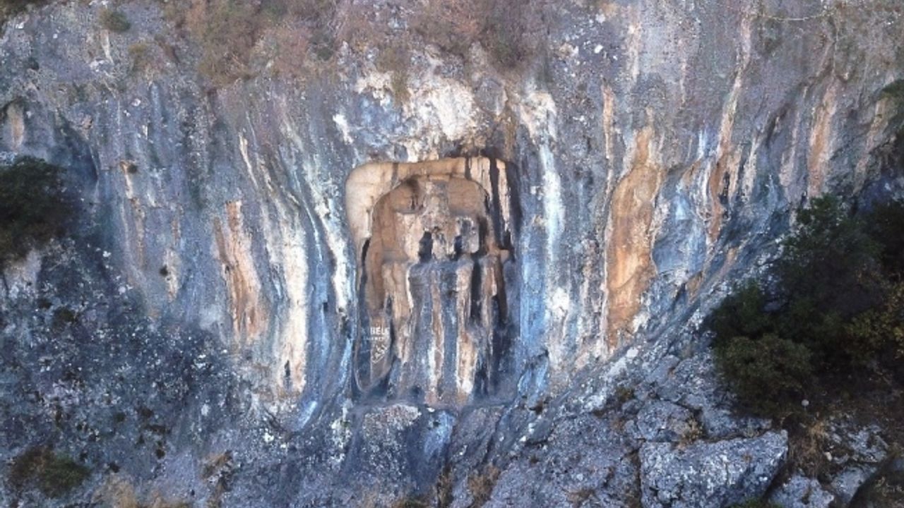 (Özel) Manisa’nın 3 bin yıllık mitolojik mirası yok oluyor