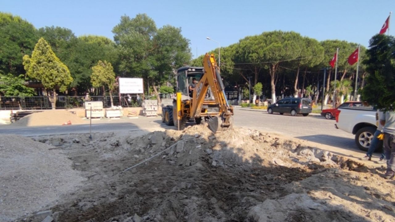 Covid-19 geçiren başkan ilçesine Sağlıkçı Anıtı yapıyor