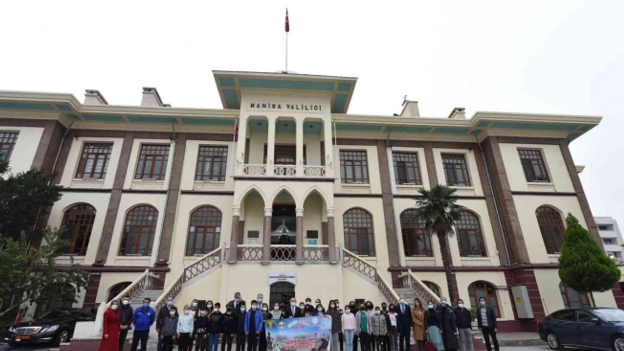 Vali Karadeniz, ‘Şehrim Benim Evim Projesi’ öğrencileriyle buluştu