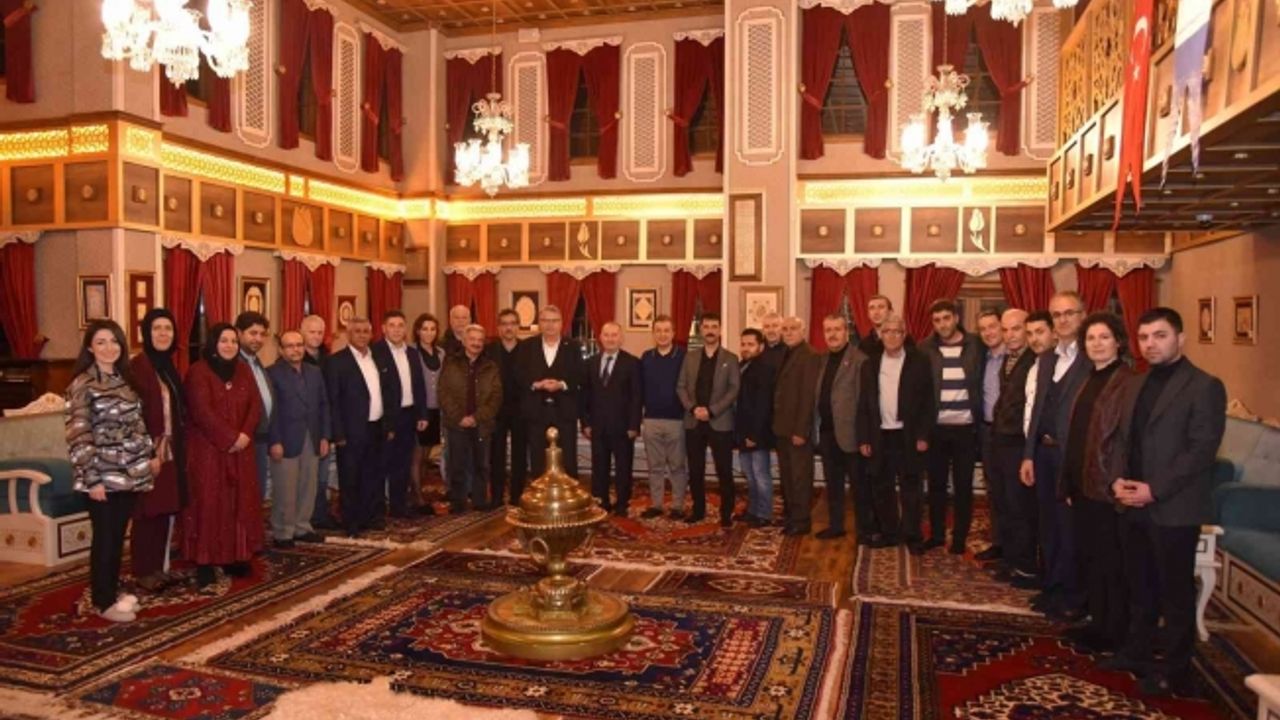 Hemşehri dernekleri Yunus Emre Kültür Parkını çok beğendi