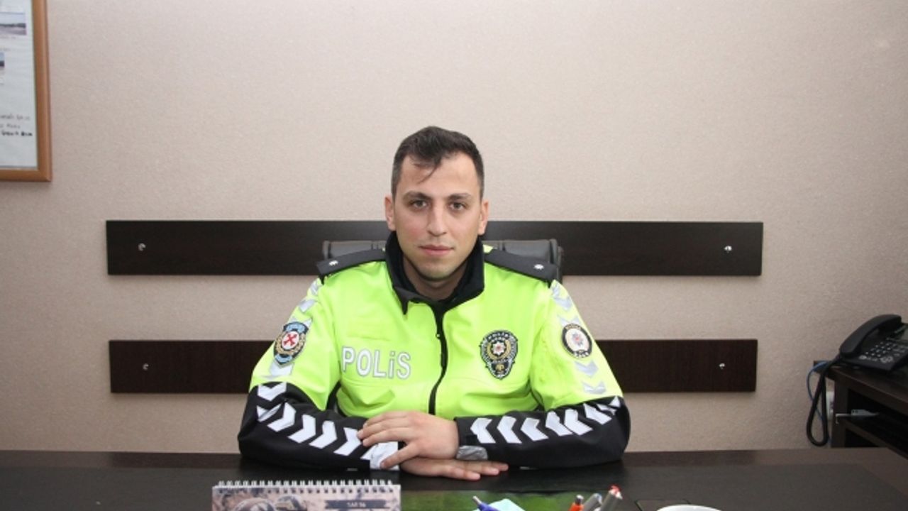 Kula Bölge Trafik Amiri Erhan Ünsel göreve başladı