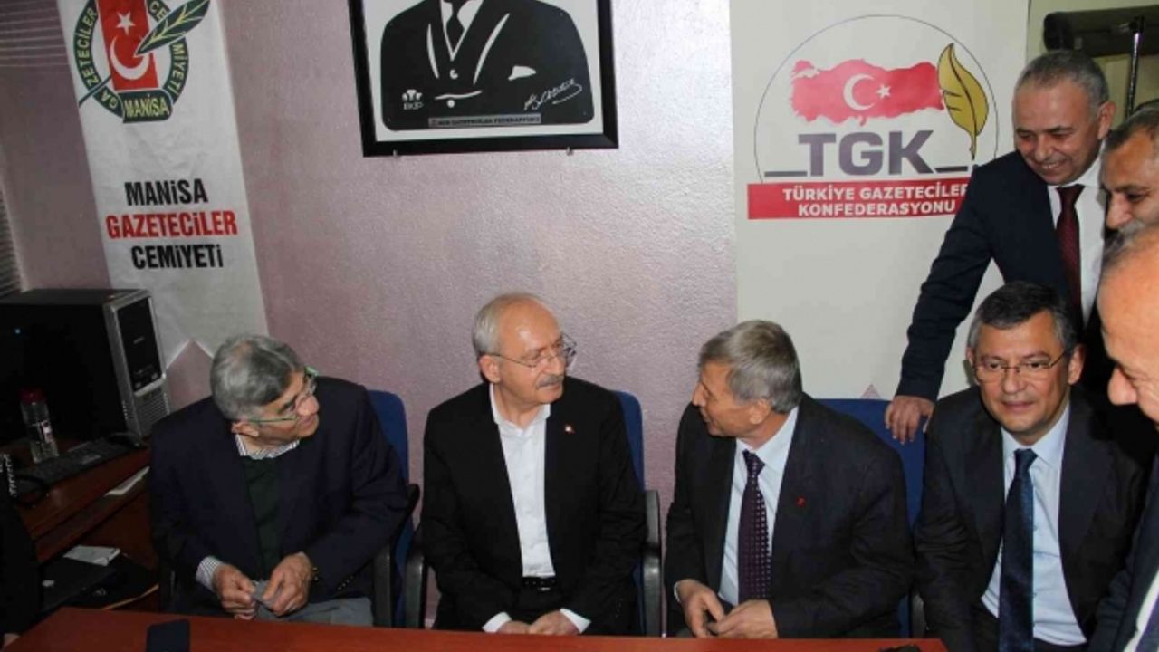 CHP Genel Başkanı Kılıçdaroğlu Manisa Gazeteciler Cemiyetini ziyaret etti