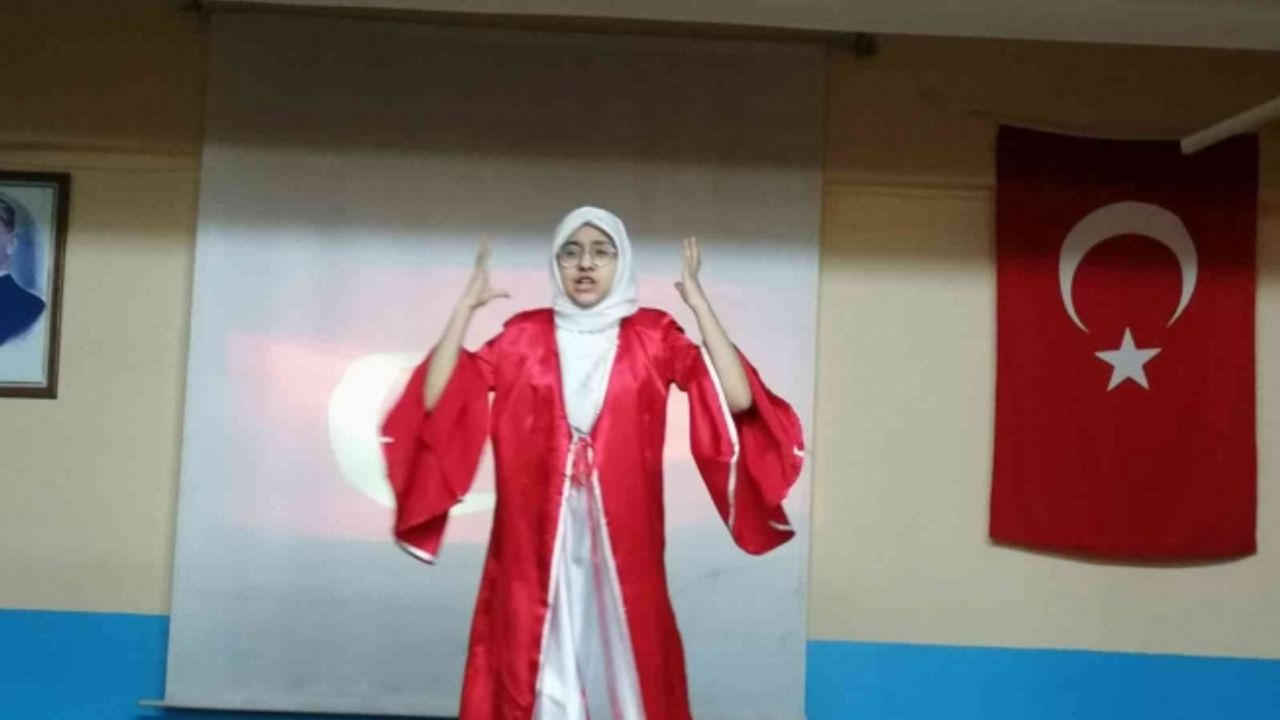 İstiklal Marşı ve Mehmet Akif Ersoy’un şiirlerini okuma yarışması düzenlendi