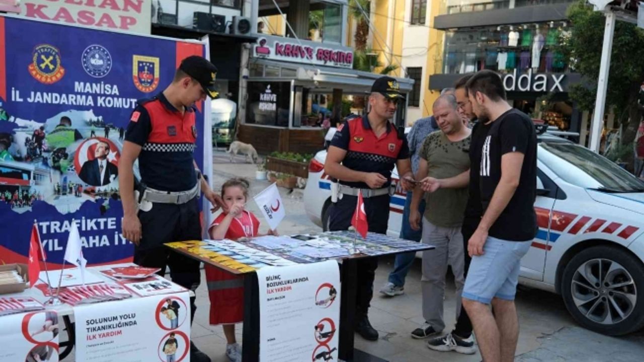 Manisa İl Jandarma Komutanlığı trafik kazalarını en aza indirmek için harekete geçti