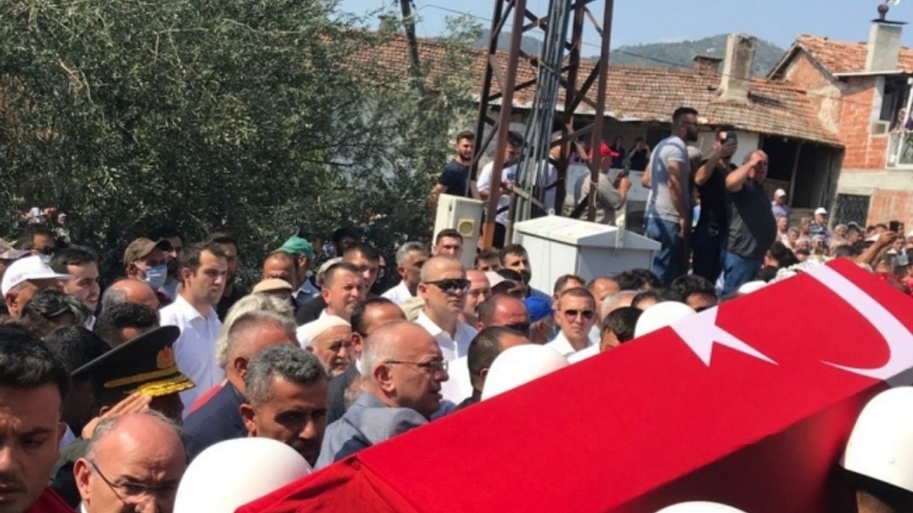 Manisalı şehit Reşat Ergin, gözyaşlarıyla son yolculuğuna uğurladı