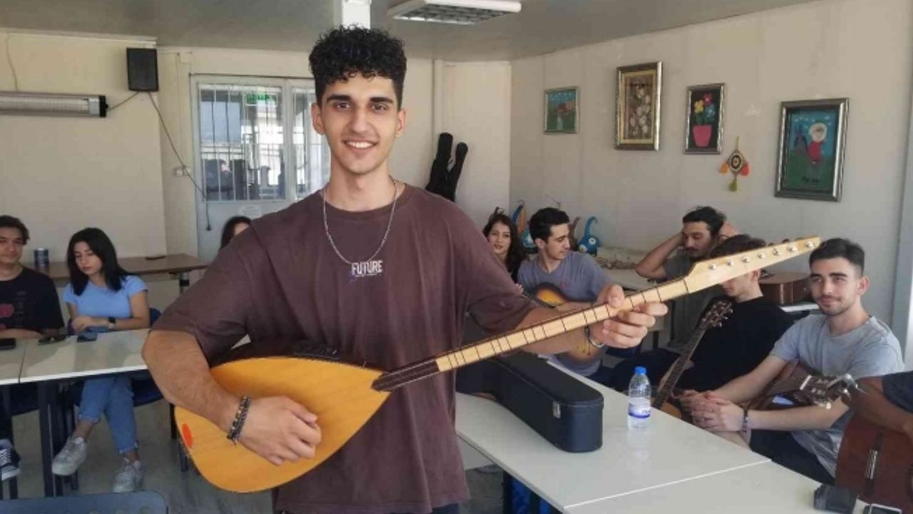 Hayallerindeki bölümü halk eğitim merkeziyle kazandılar