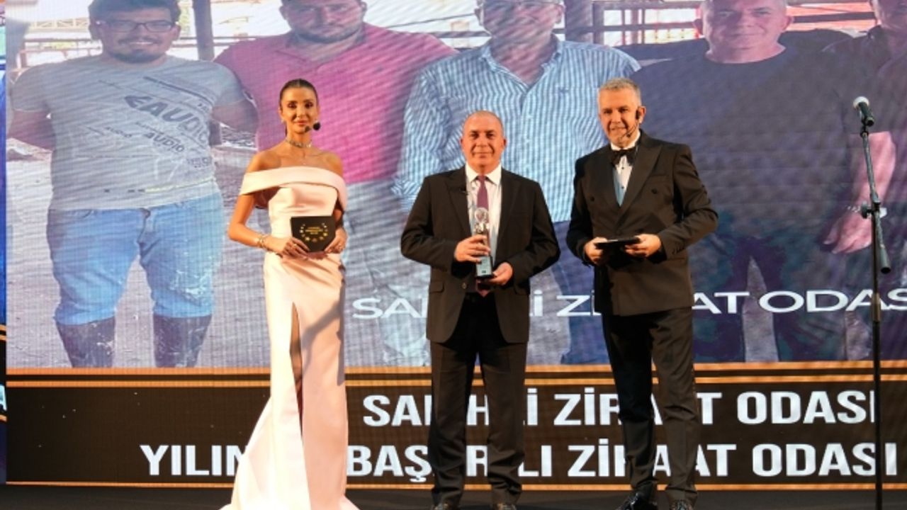 Cem Yalvaç, yılın en başarılı ziraat odası başkanı seçildi