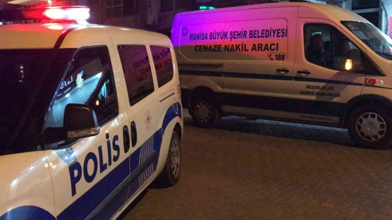 Manisa’da koca dehşeti: Cinnet getiren koca karısını bıçaklayarak öldürdü