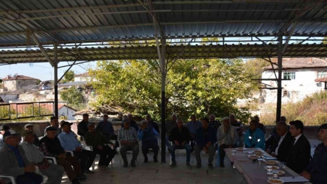 Kaymakam Okumuş kırsal mahallelerde vatandaşların sorunlarını dinledi