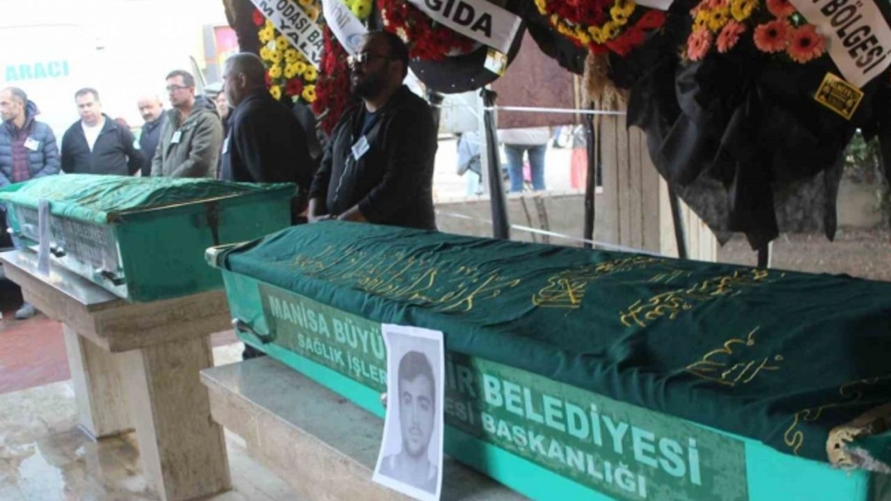 Sondaj kuyusunda hayatını kaybeden oğlu ve torunu için anasınıfı yaptırıyor