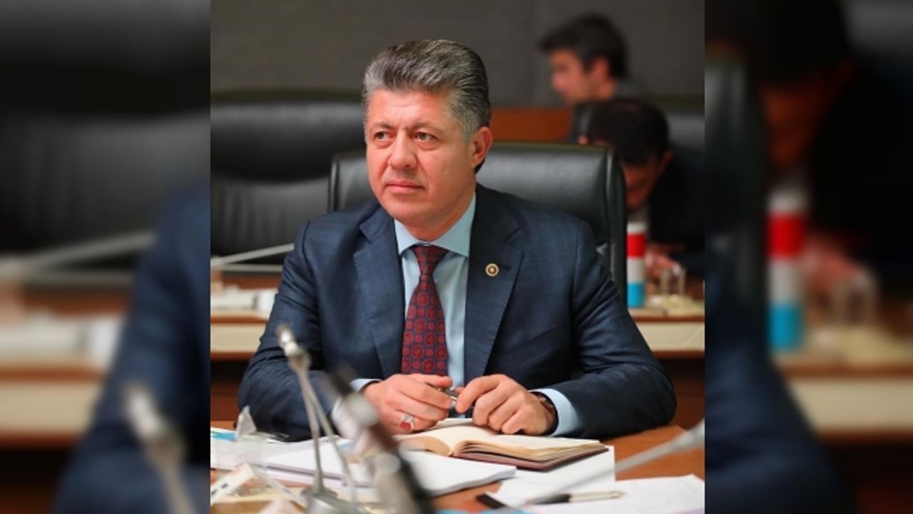 AK Parti’li Özkan: “Devletle millet arasına fitne sokmaya çalışanlara kulak asmayın”