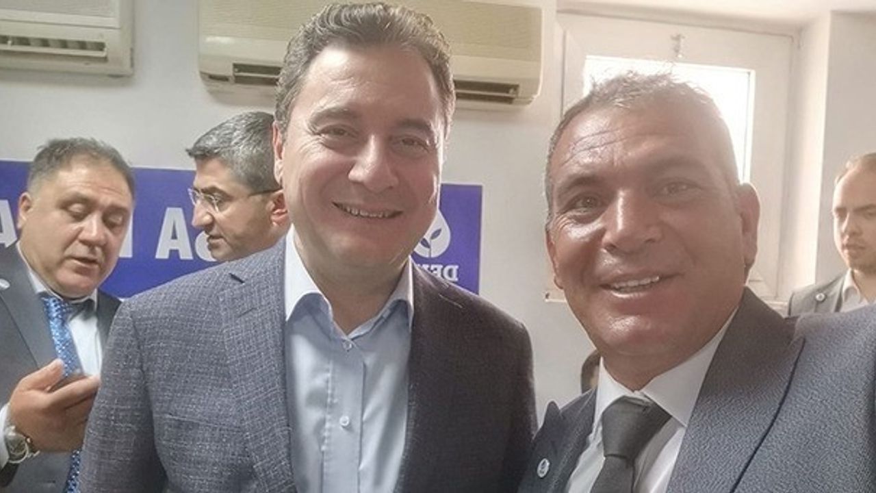 Eski Bakan Kavaf’ın Manisa’dan aday gösterilmesi istifaları beraberinde getirdi