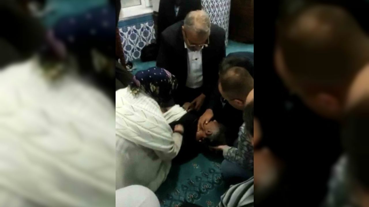 Namazda kalp krizi geçiren vatandaşa ilk müdahaleyi belediye başkanı yaptı