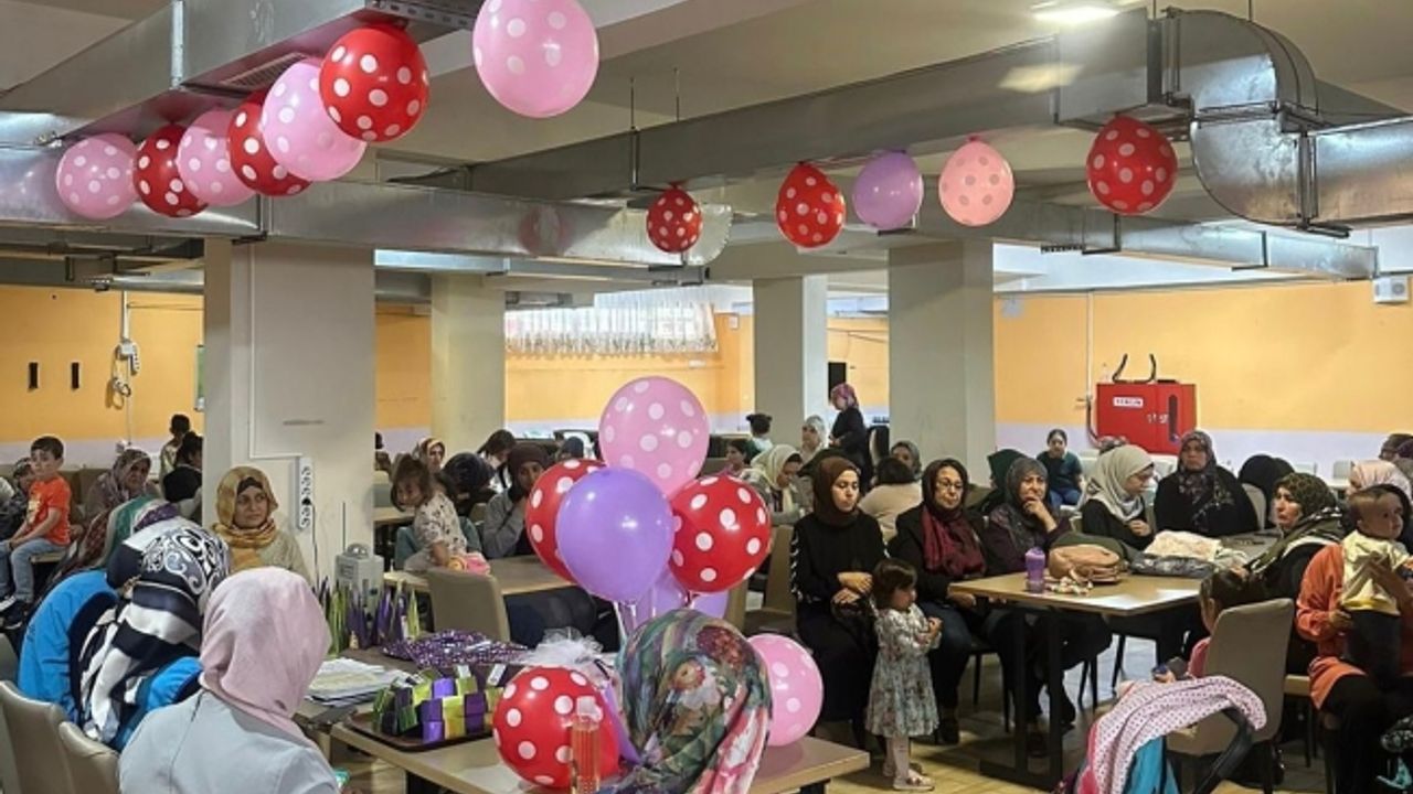 Depremin ikinci günü dünyaya gelen bebek için mevlit