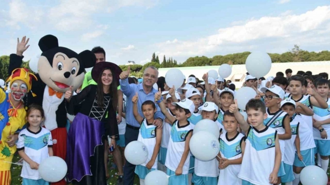 Salihli Belediyesi’nin ücretsiz yaz spor kursları 6 branşta açılıyor