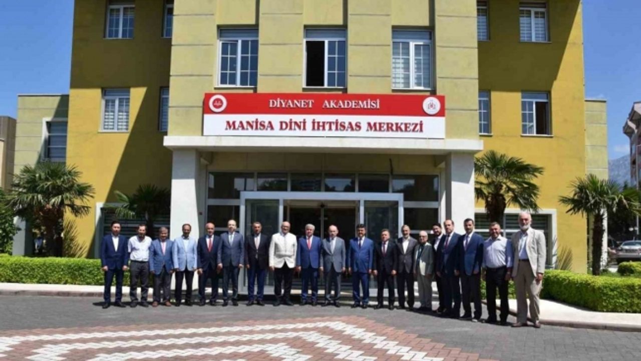 "Diyanet Akademisi Aday Din Görevlileri" eğitime başladı