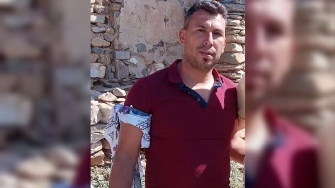 Manisa’da devrilen traktörün altında kalan sürücü öldü