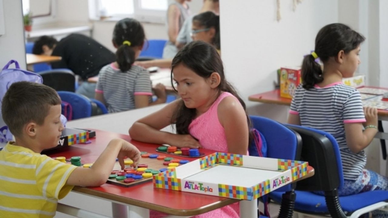 Ayn-ı Ali Hanım Lokalinde akıl oyunları kursu veriliyor