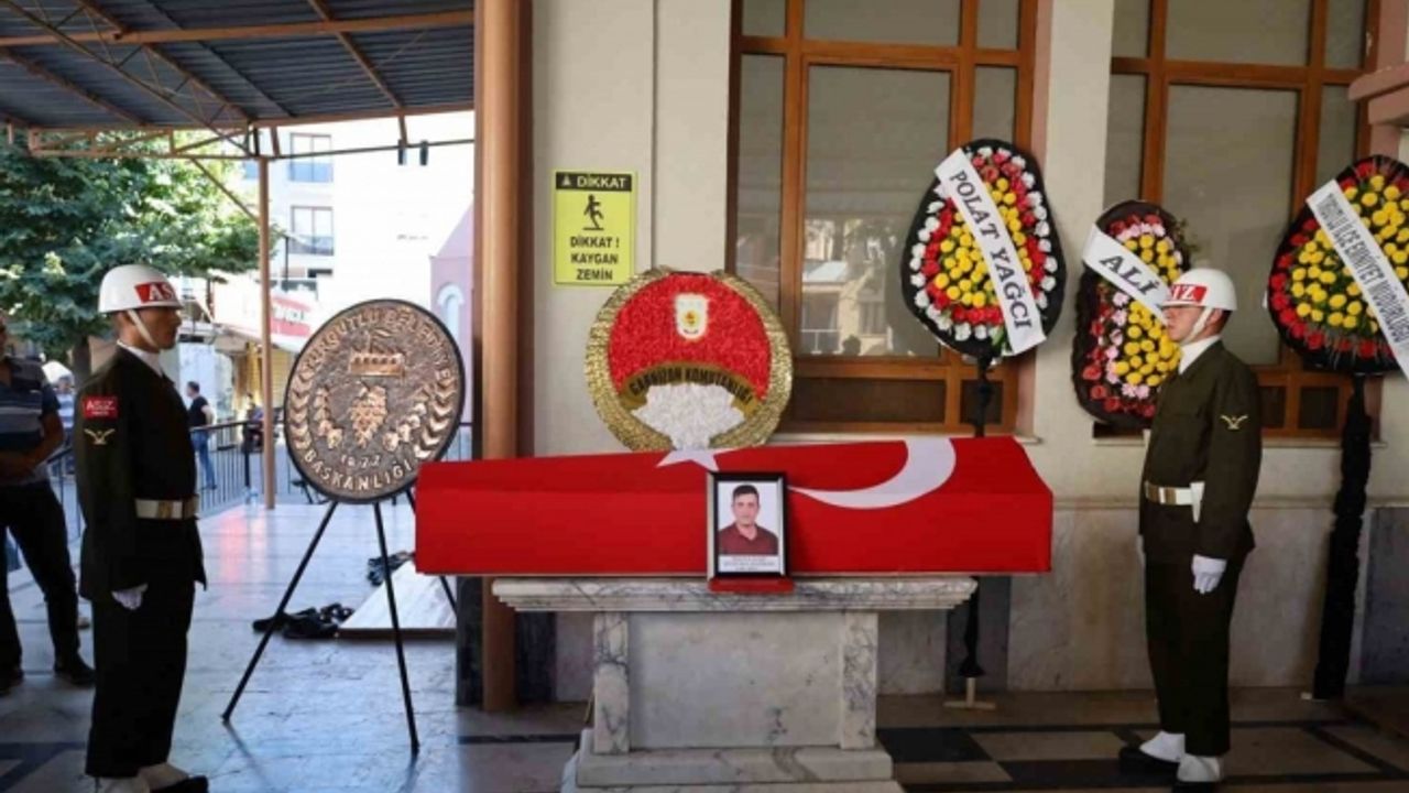 Kazada hayatını kaybeden terör gazisi memleketi Turgutlu’da toprağa verildi
