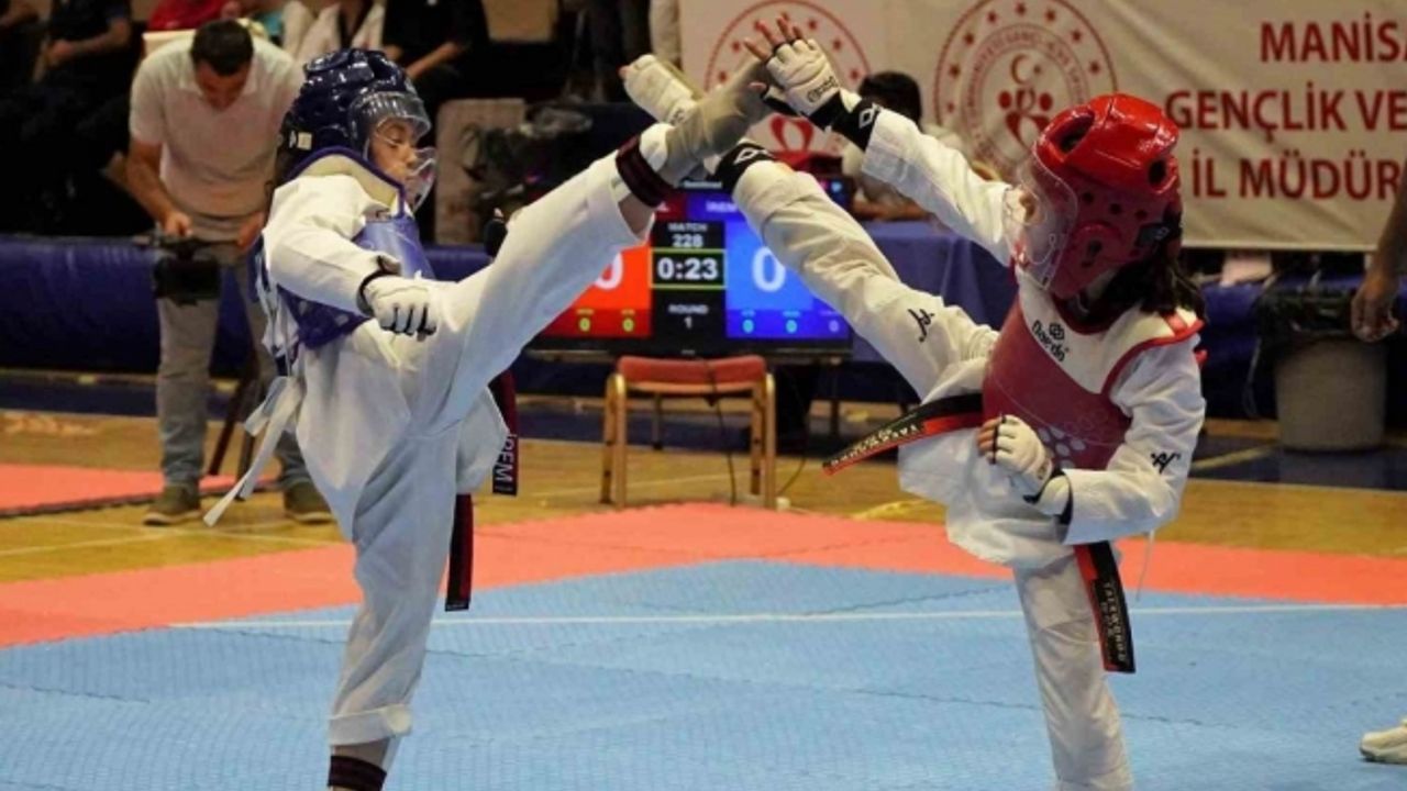 Anadolu Yıldızlar Ligi Tekvando Yarı Finalleri Manisa’da başladı