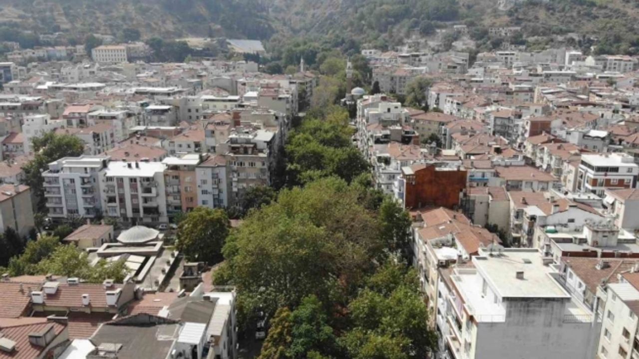 Yaklaşık 5 asırdır Manisa’yı su baskınlarına karşı koruyor