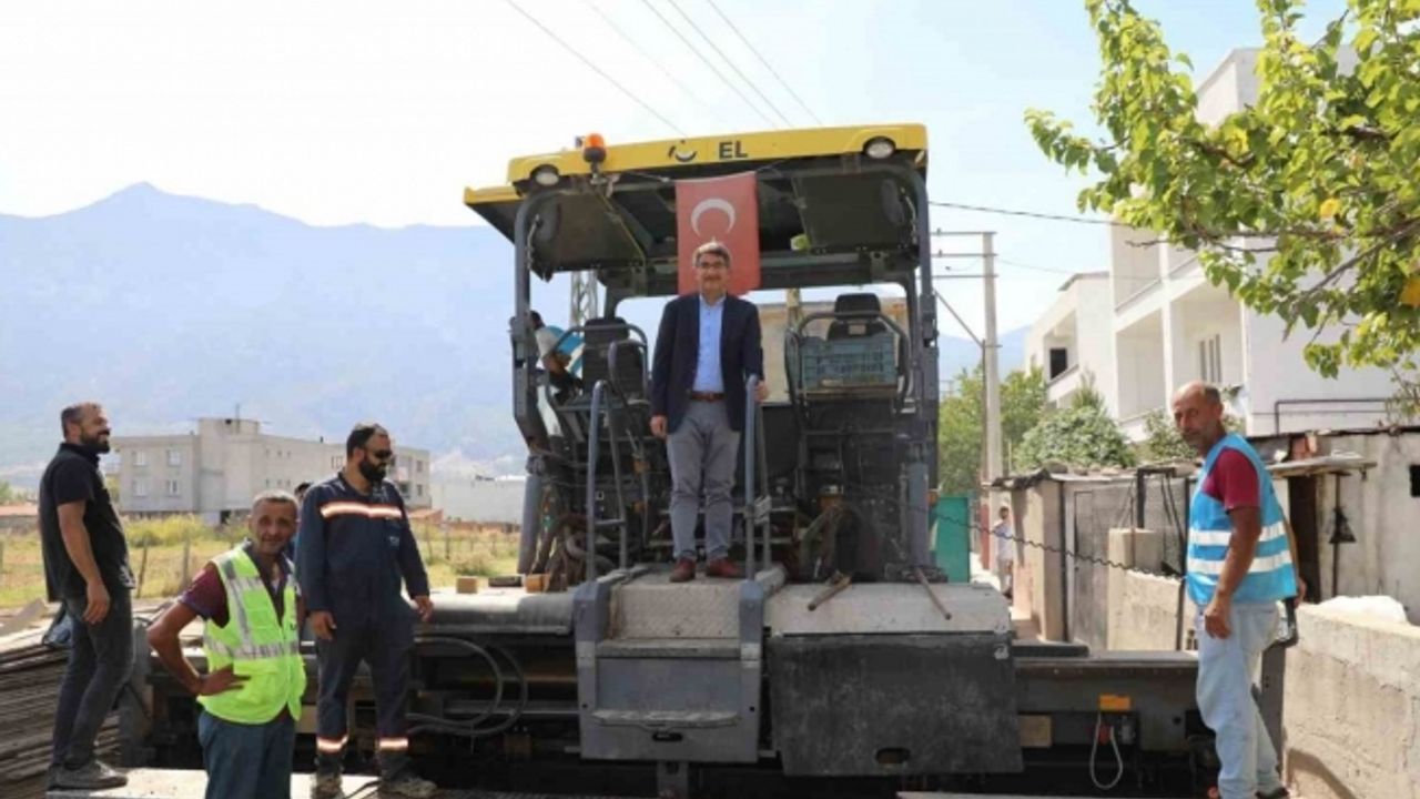 Şehzadeler Belediyesi’nden dört mahalleye 7 milyonluk hizmet