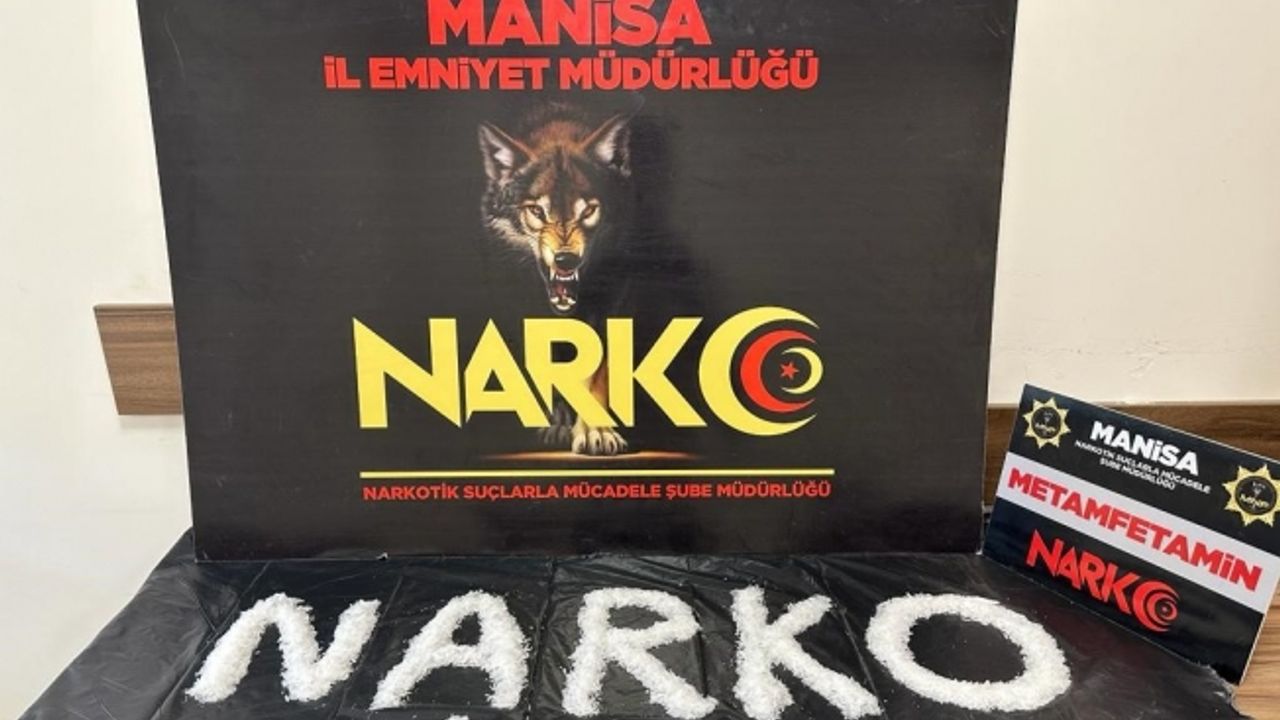Yarım kilodan fazla metamfetaminle yakalanan 2 kişi tutuklandı