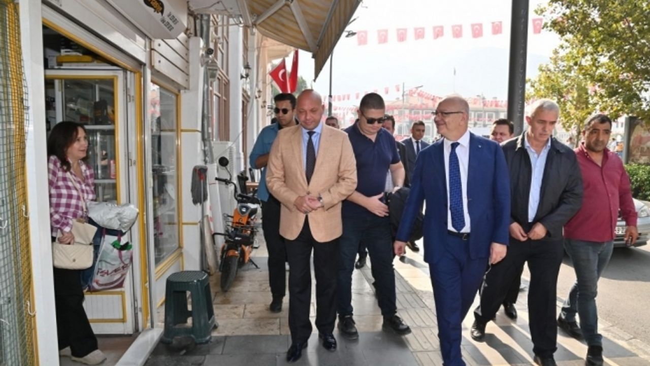 Başkan Ergün, devam eden prestij cadde çalışmasını inceledi