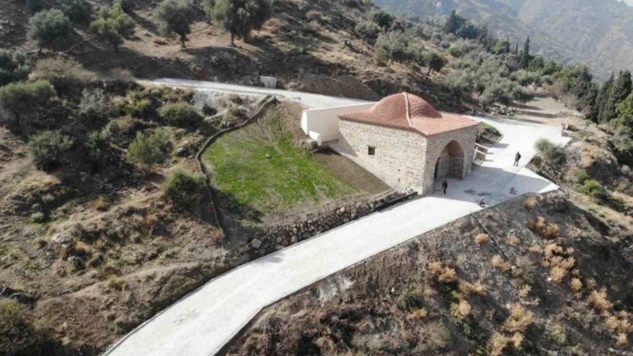 Manisa’da 710 yıllık mescitte restorasyon sonrası ilk namaz