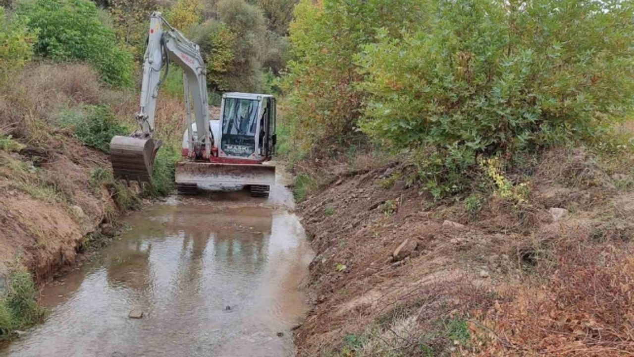 MASKİ il genelinde dere temizliklerine ara vermiyor