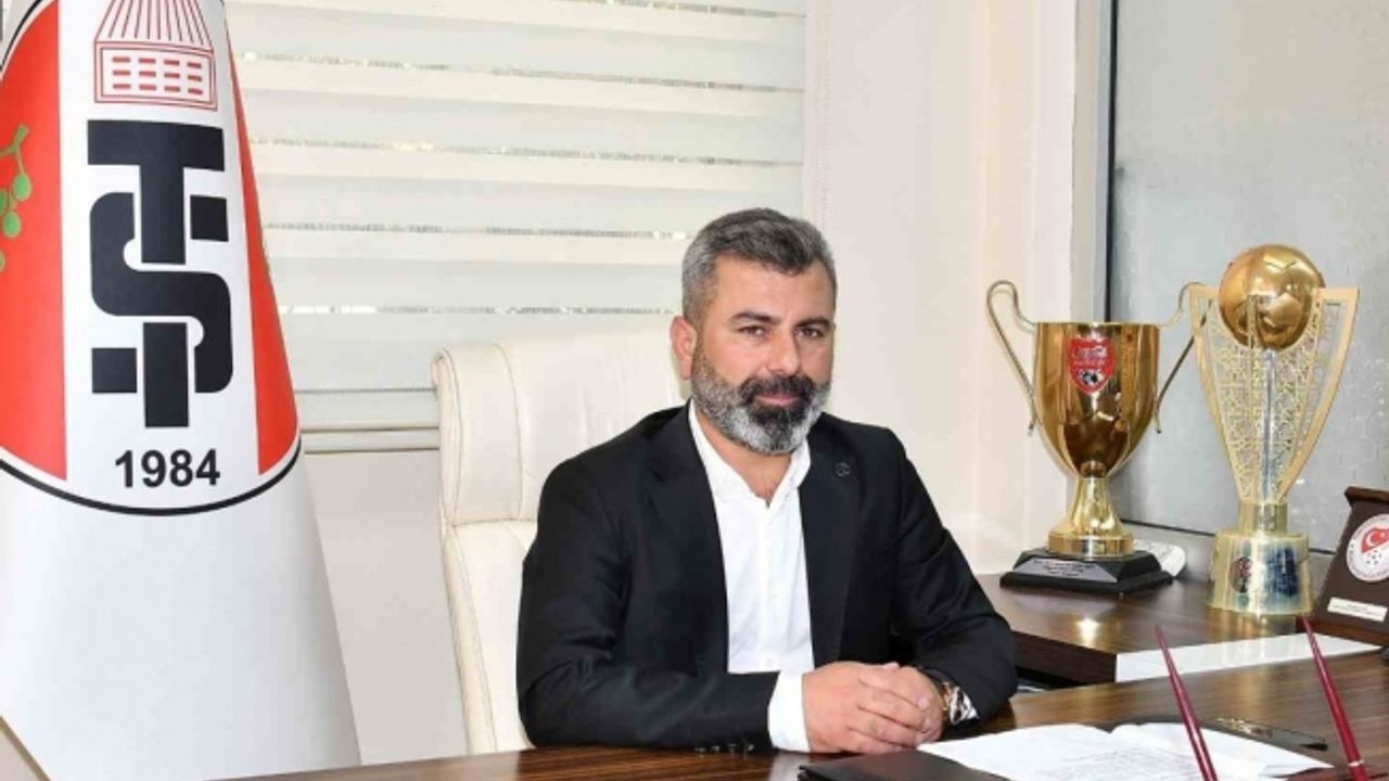 Turgutluspor Başkanı Akın: "Başarımızın sırrı aile olmaktan geçiyor"