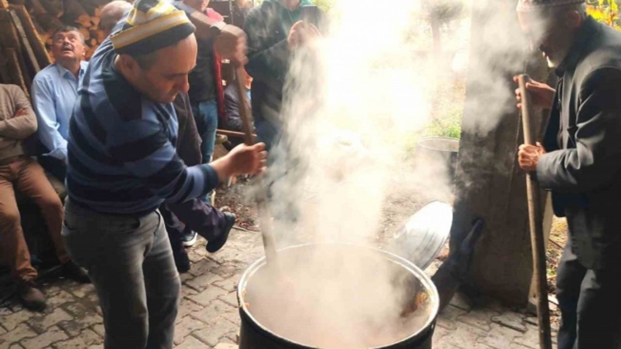 Manisa’da 3 bin yıllık gelenek devam ediyor