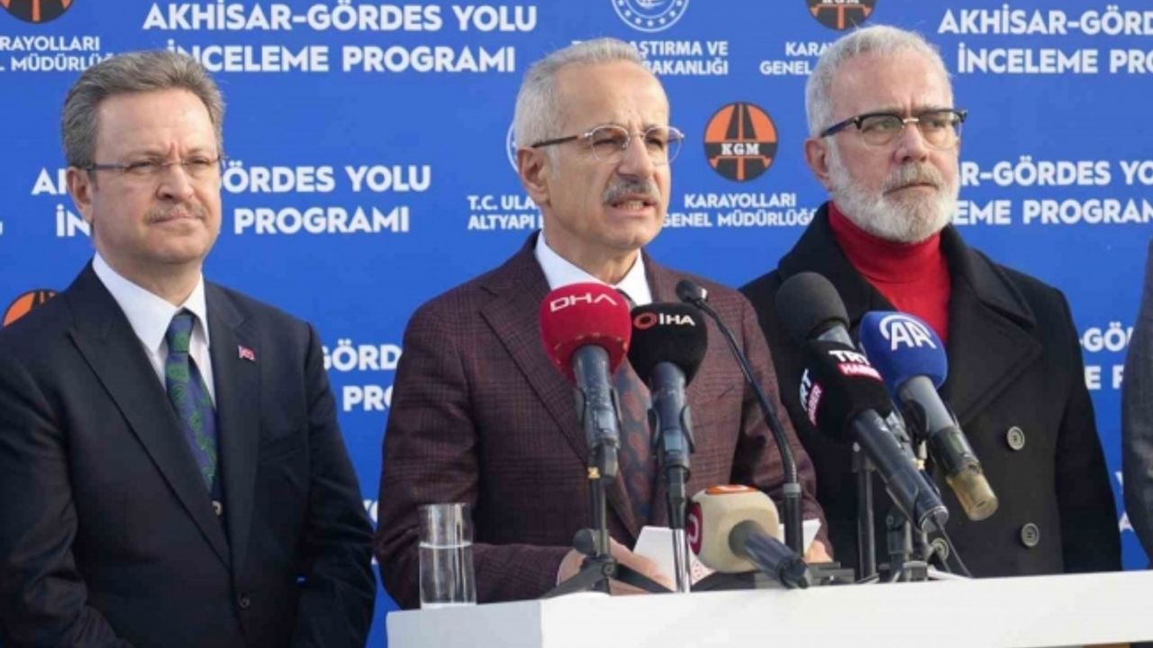 Bakan Uraloğlu: “Ankara-İzmir hızlı tren projesi 2026 yılında tamamlanacak”