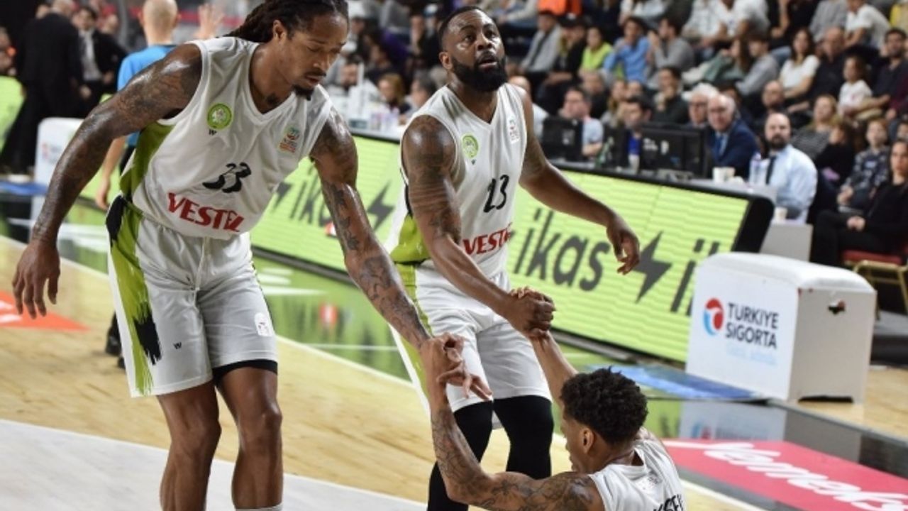 Türkiye Sigorta Basketbol Süper Ligi: Manisa BBSK: 80 - Galatasaray: 83
