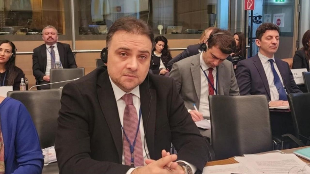 AK Parti’li Baybatur, Viyana’da Yunanistan’ın iftiralarına cevap verdi