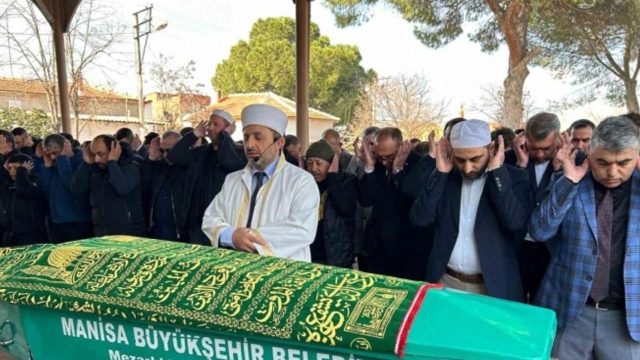 Batan gemide hayatını kaybeden gemicinin babası: “Gitme diye ısrar ettim”