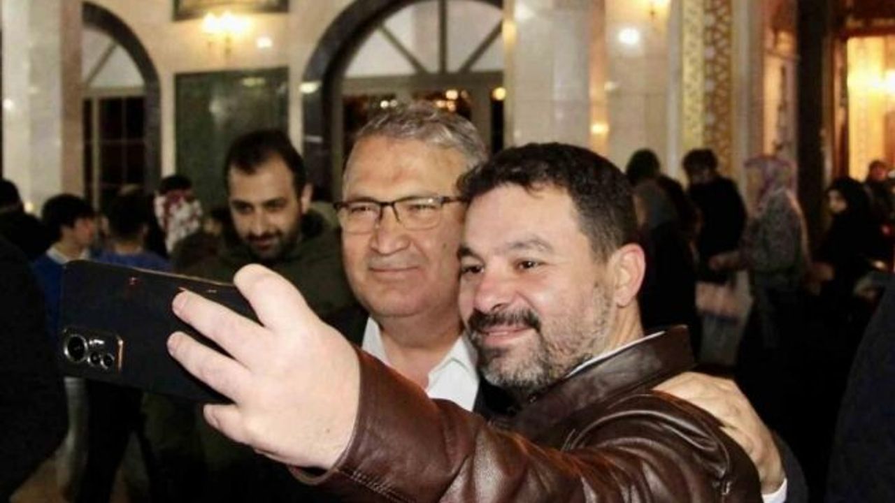 Başkan Çerçi ilk teravih namazını Saruhanbey Camii’nde kıldı