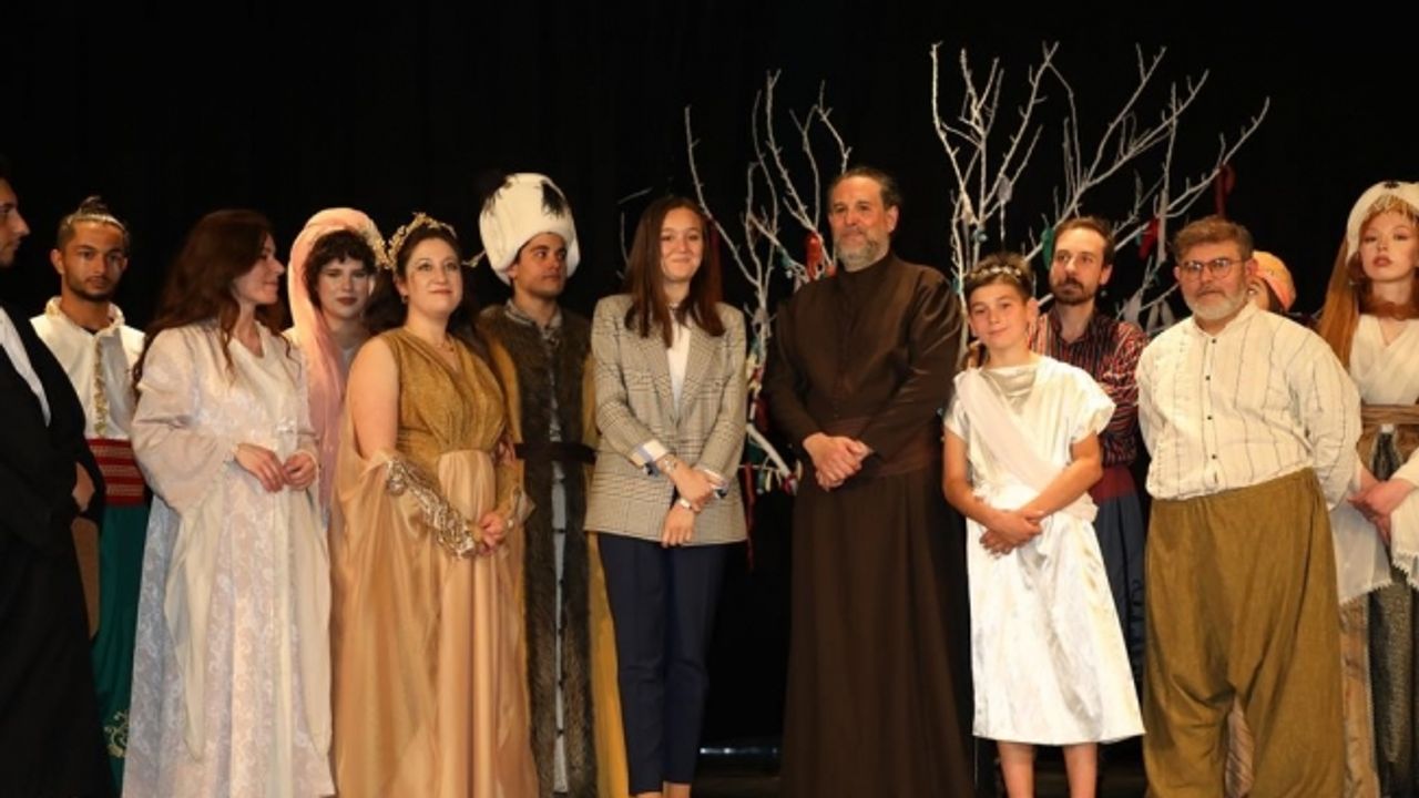 Dedesinin hikayesini izleyen Başkan Durbay duygusal anlar yaşadı