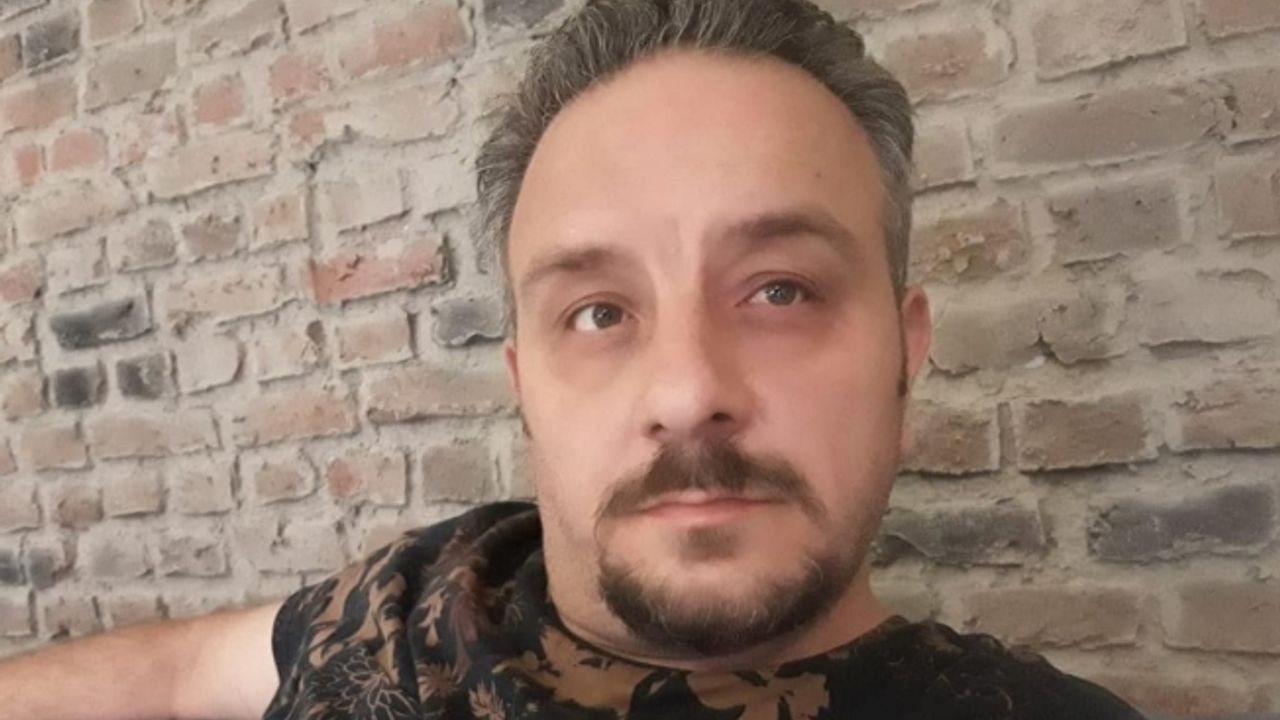 Kontrolden çıkan motosiklet beton elektrik direğine çarptı: 1 ölü