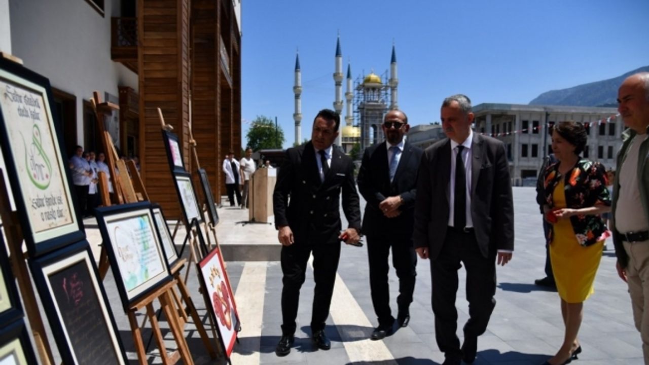 TOKİ 2 Kültür ve Sanat Merkezi kursiyerlerinin eserleri görücüye çıktı