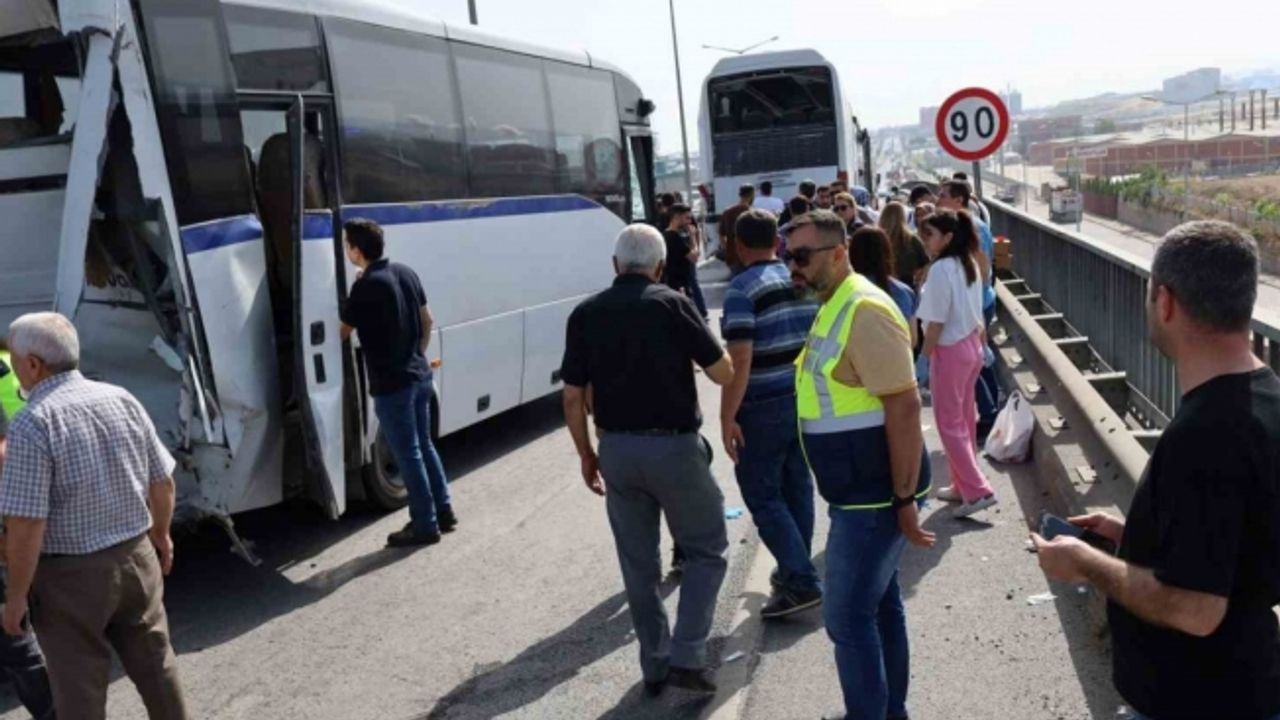 Turgutlu’da işçi servisleri kaza yaptı: 35 işçi yaralandı