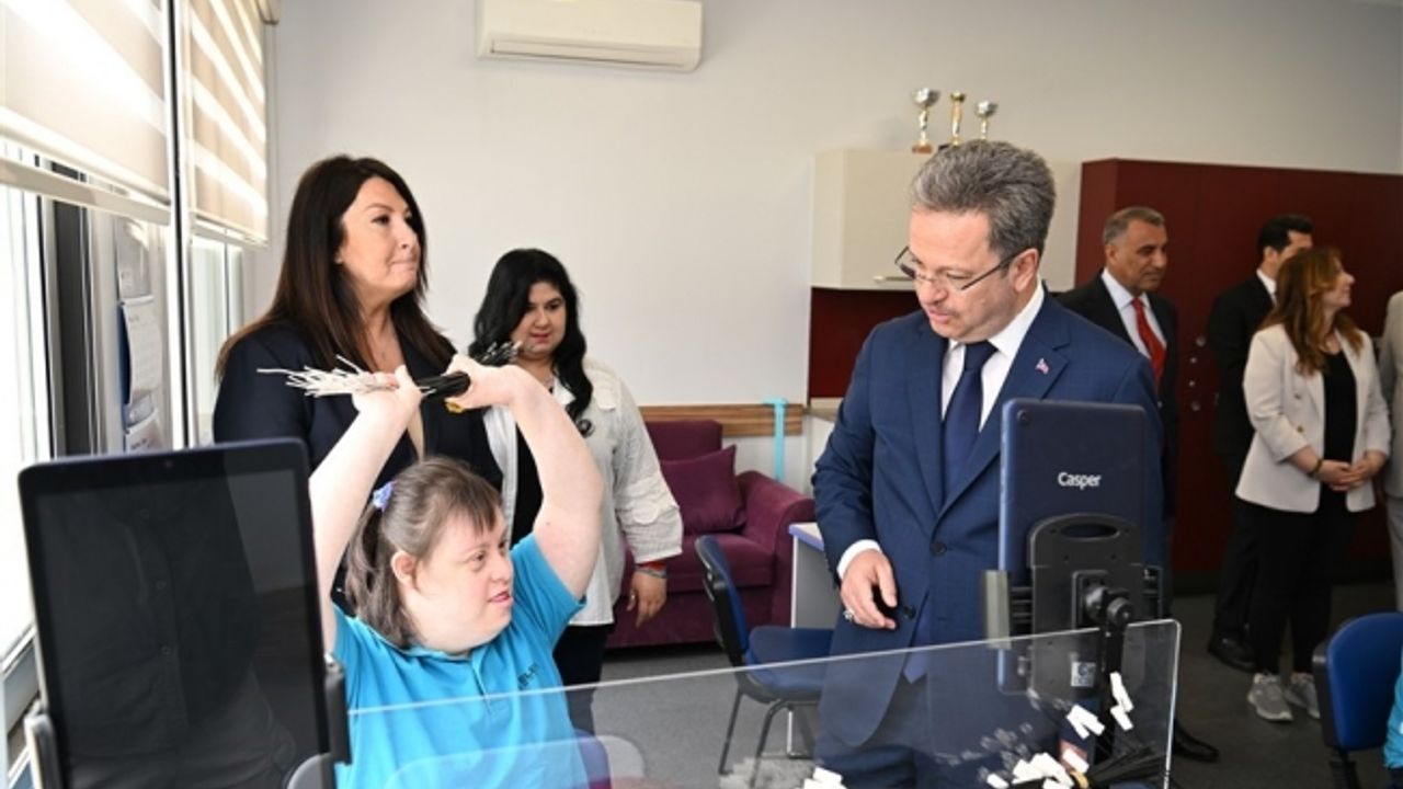 Vali Ünlü, OSB Zihinsel Engelliler Korumalı İşyerini ziyaret etti